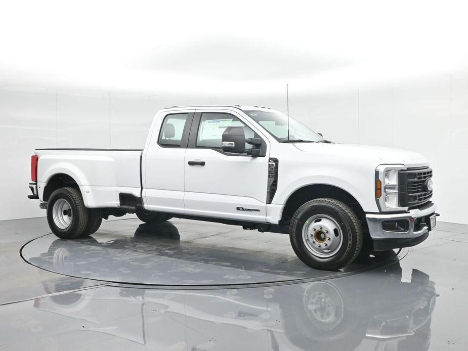 new 2024 Ford F-350 car, priced at $59,425