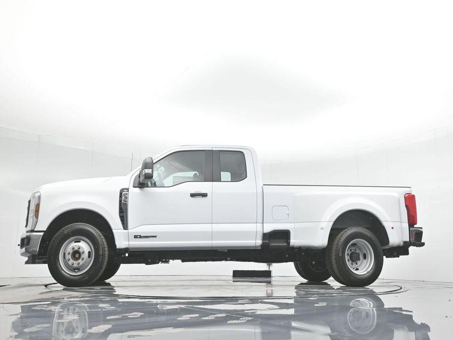 new 2024 Ford F-350 car, priced at $59,425