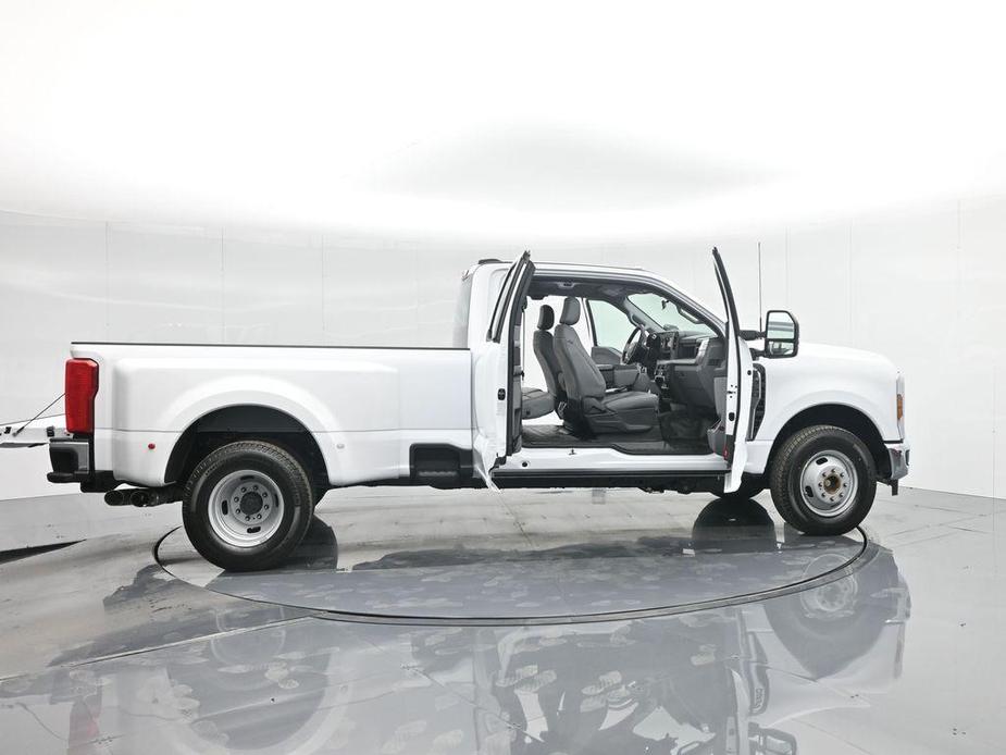 new 2024 Ford F-350 car, priced at $59,425