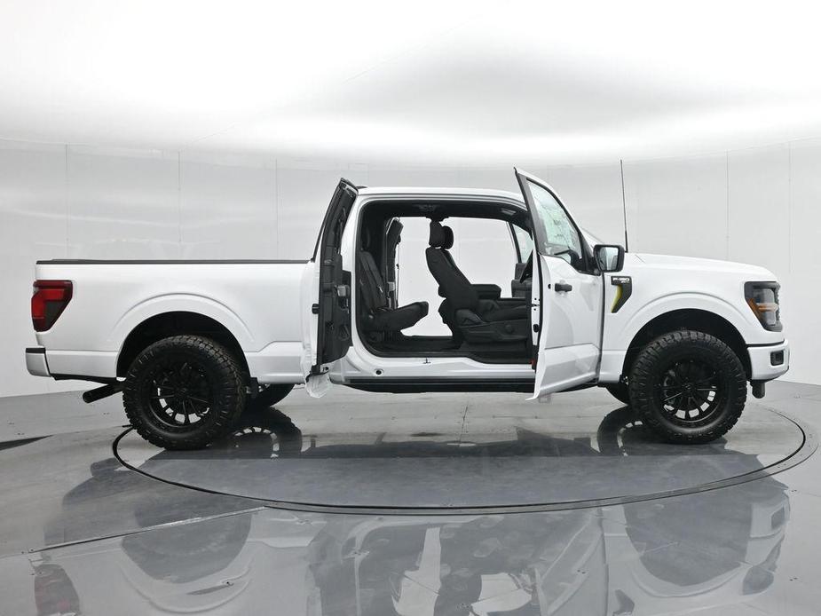 new 2024 Ford F-150 car, priced at $51,590