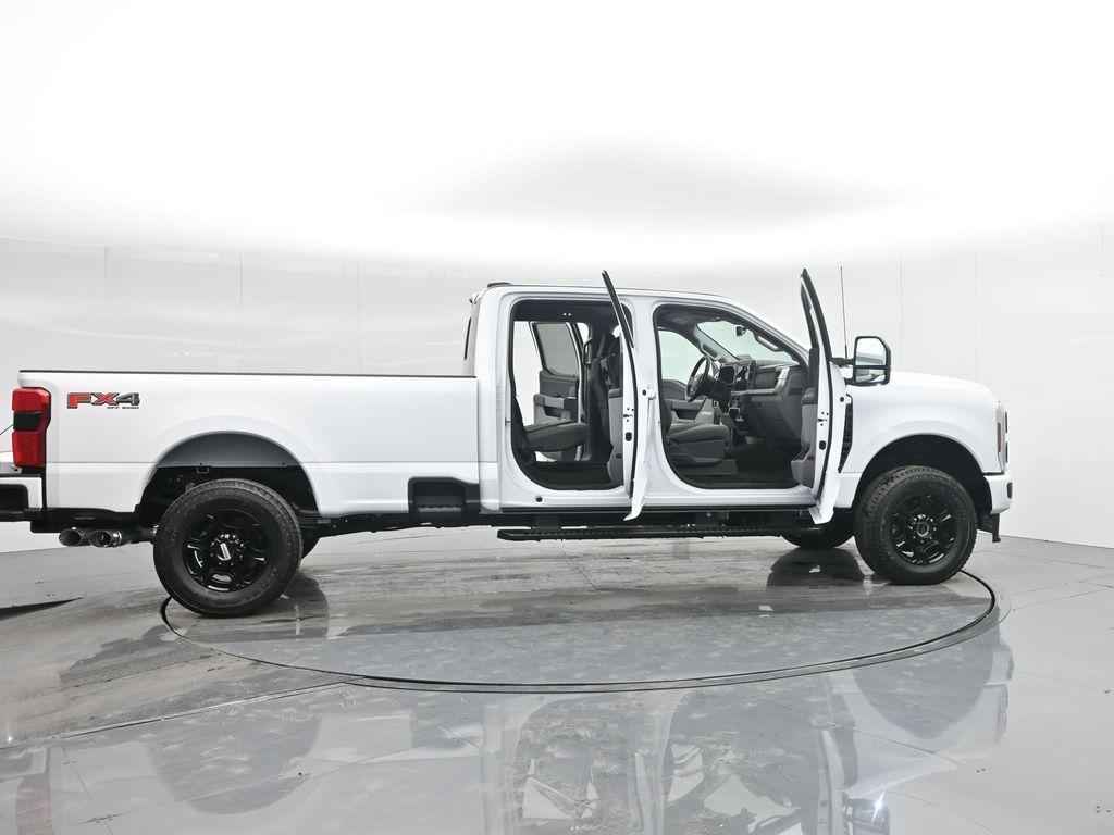 new 2024 Ford F-350 car, priced at $77,685