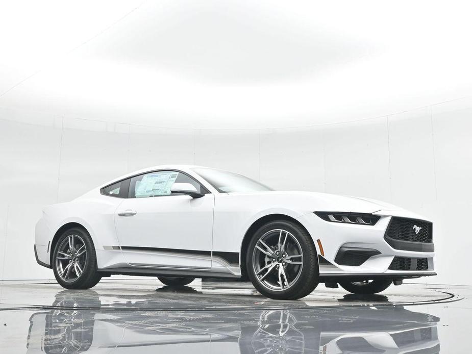 new 2025 Ford Mustang car