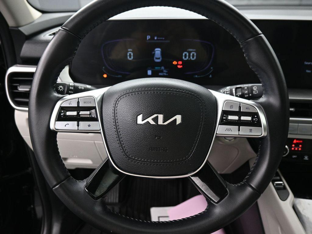 used 2023 Kia Telluride car, priced at $32,300