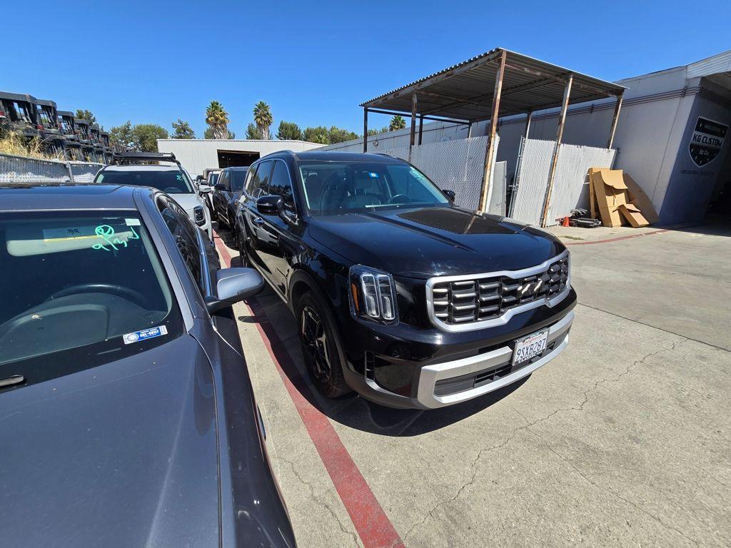 used 2023 Kia Telluride car, priced at $32,800