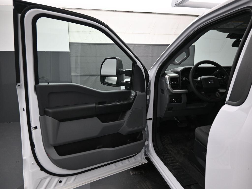 new 2024 Ford F-350 car, priced at $60,396