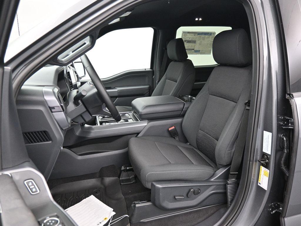 new 2025 Ford F-150 car, priced at $61,825