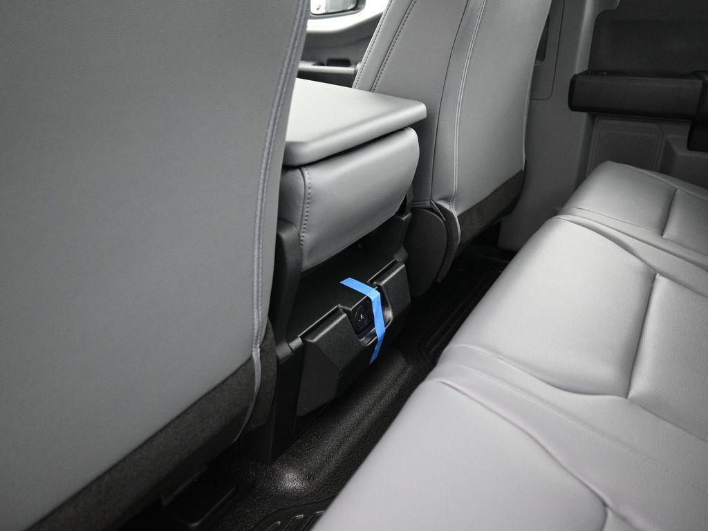 new 2025 Ford F-250 car, priced at $62,020