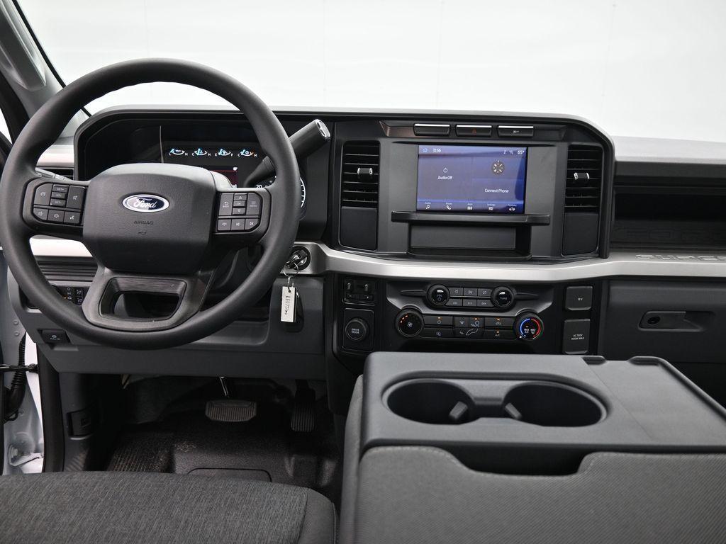 new 2024 Ford F-350 car, priced at $58,615