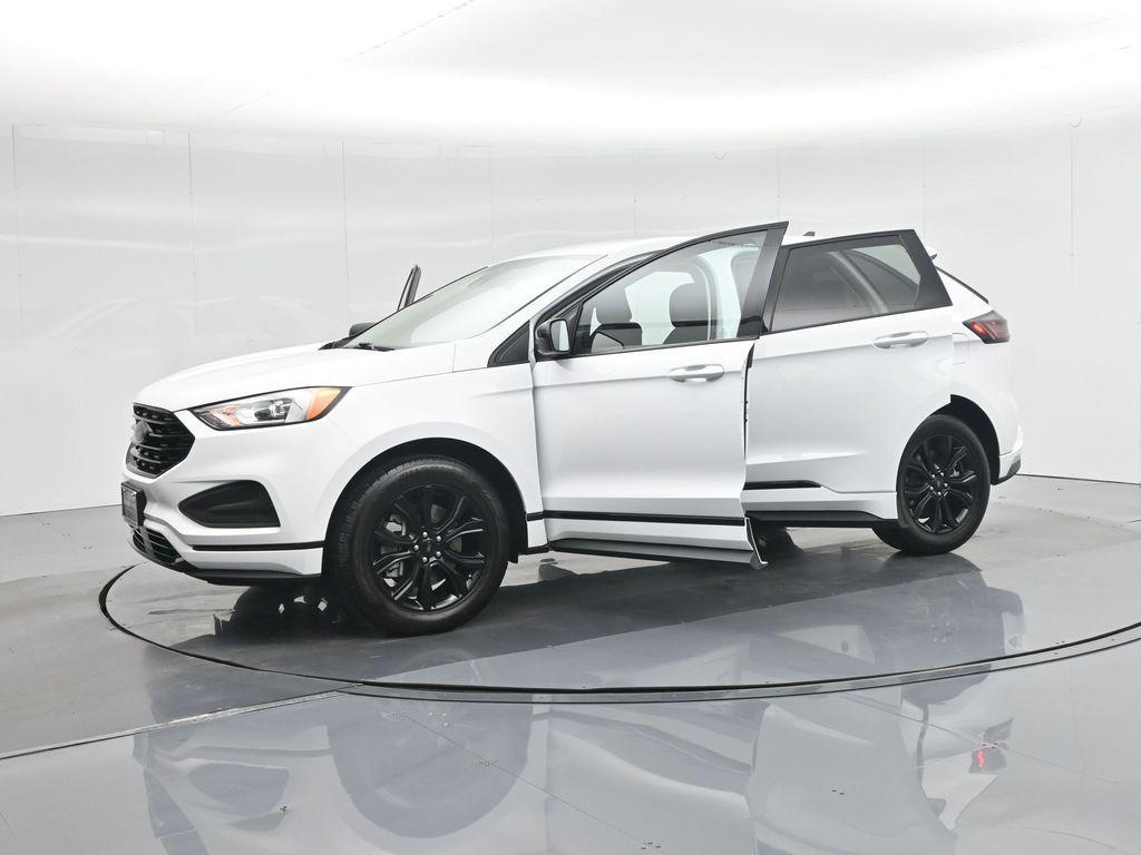 used 2024 Ford Edge car, priced at $28,500