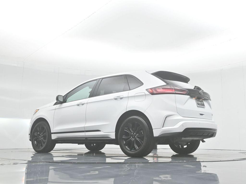 used 2024 Ford Edge car, priced at $28,500