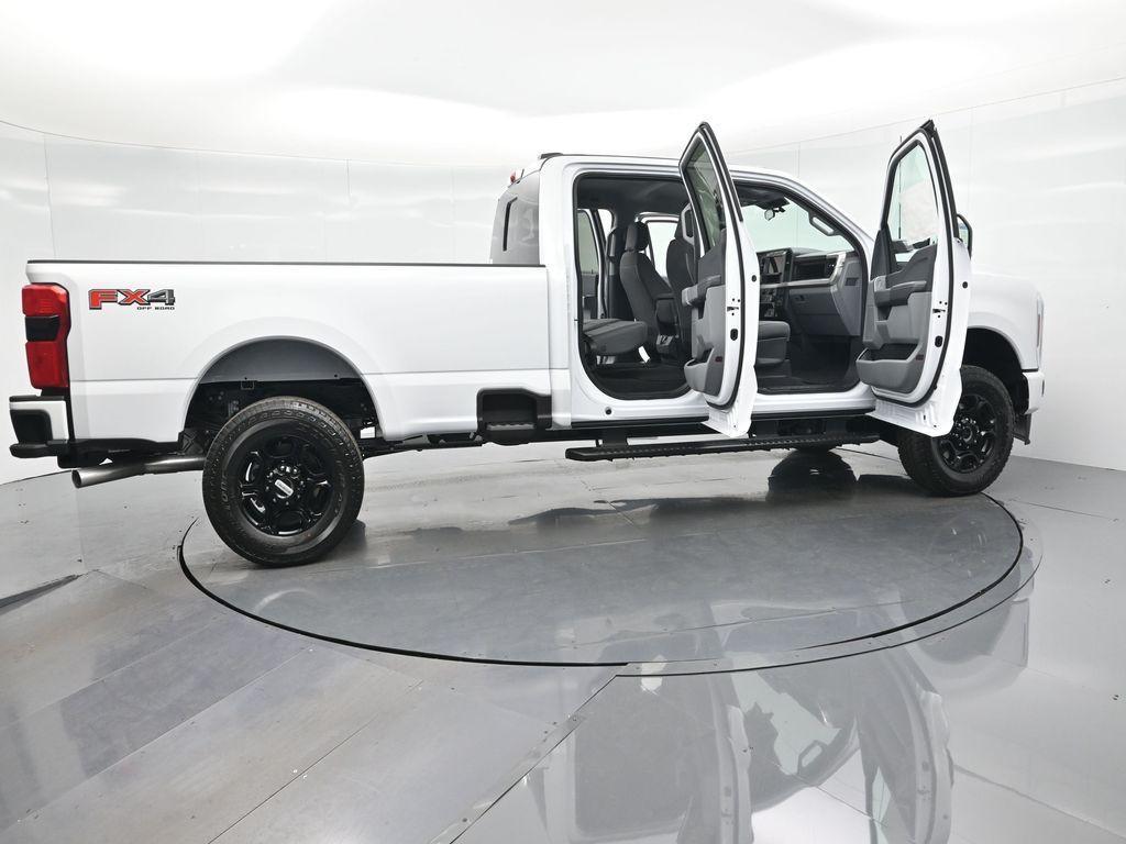 new 2024 Ford F-350 car, priced at $61,905