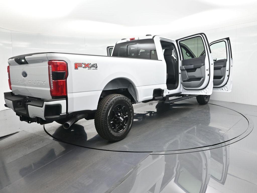 new 2024 Ford F-350 car, priced at $61,905