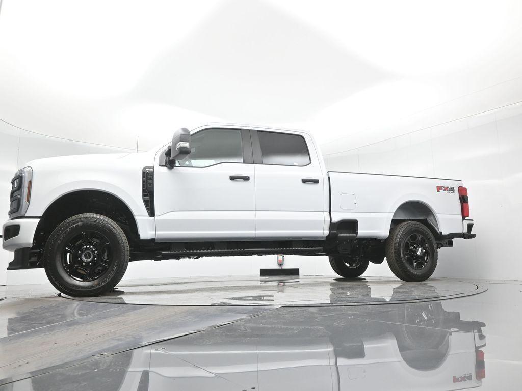 new 2024 Ford F-350 car, priced at $61,905