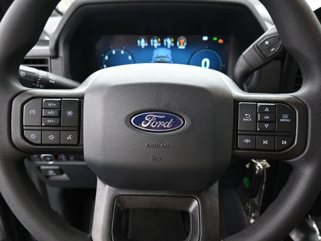 new 2025 Ford F-150 car, priced at $52,914