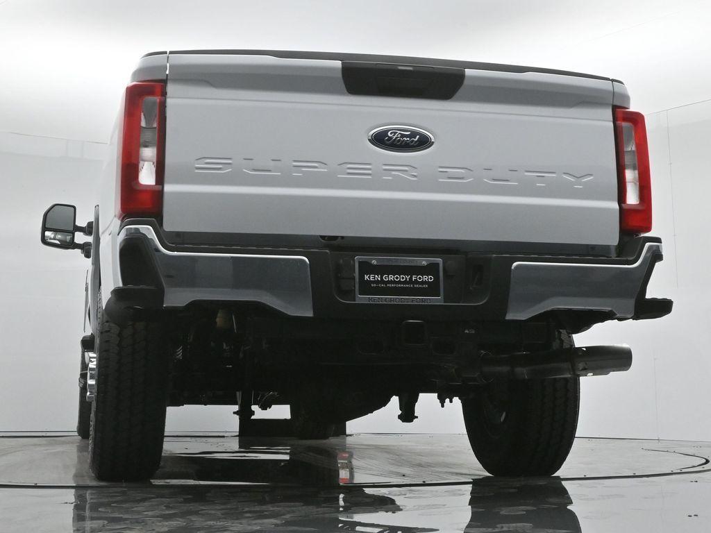 new 2024 Ford F-350 car, priced at $79,719