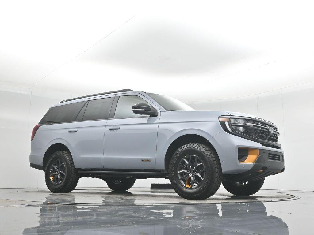 new 2025 Ford Expedition car, priced at $85,795