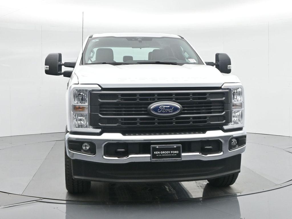 new 2024 Ford F-350 car, priced at $55,385