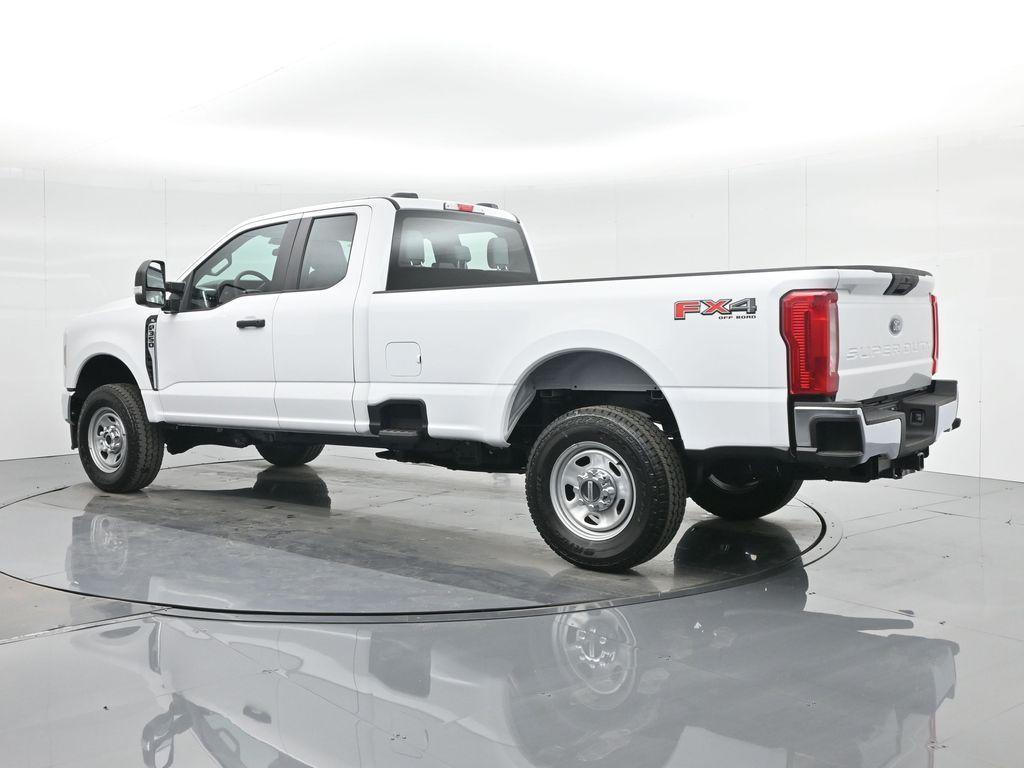 new 2024 Ford F-350 car, priced at $55,385