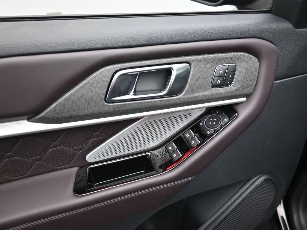 new 2025 Ford Explorer car, priced at $54,136