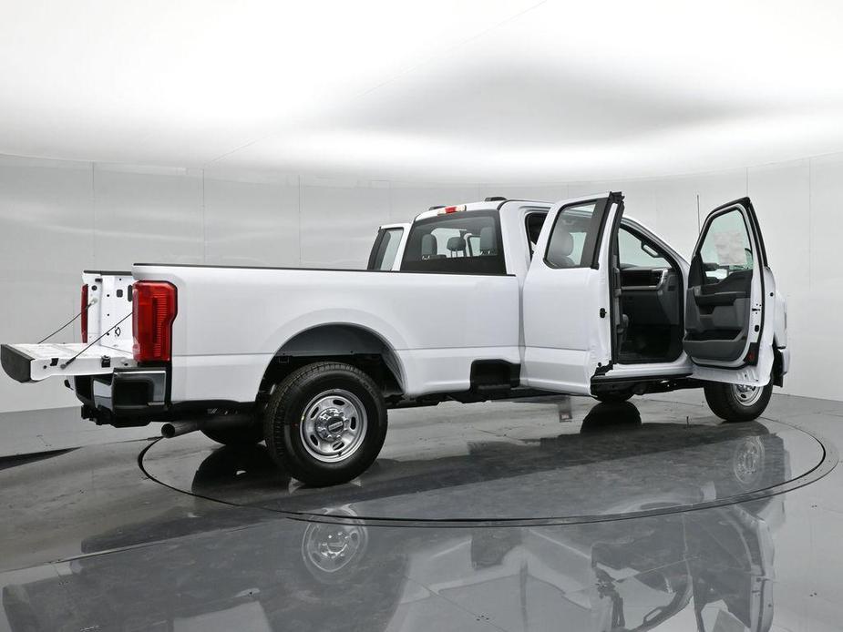 new 2024 Ford F-250 car, priced at $49,985