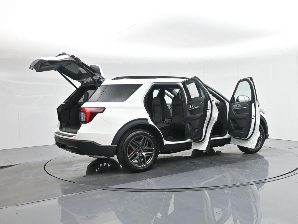 new 2025 Ford Explorer car, priced at $45,295
