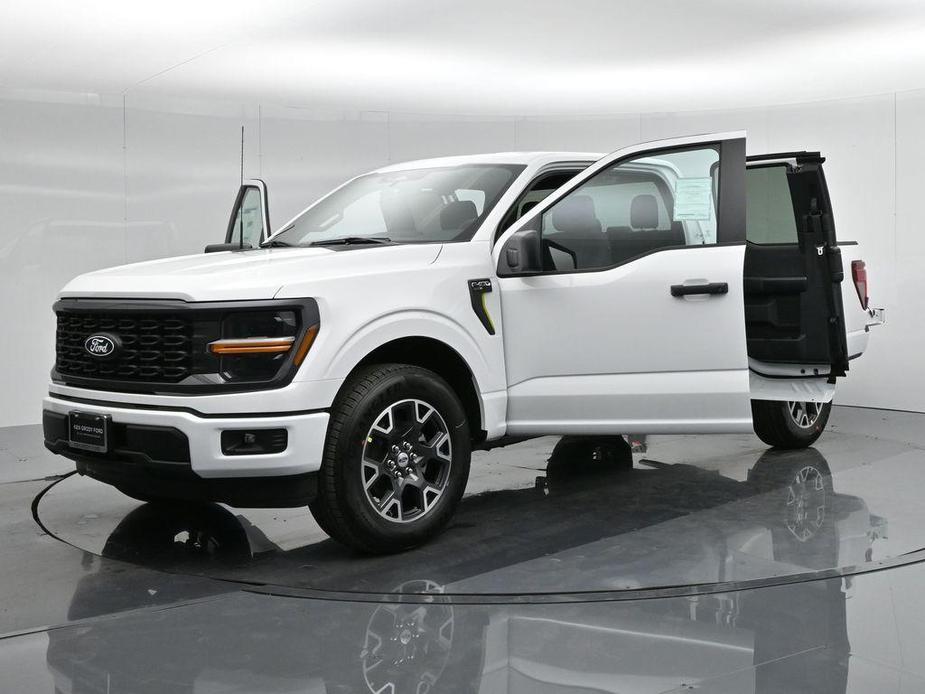 new 2024 Ford F-150 car, priced at $45,995