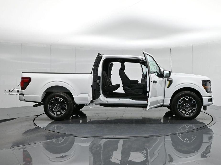 new 2024 Ford F-150 car, priced at $45,995