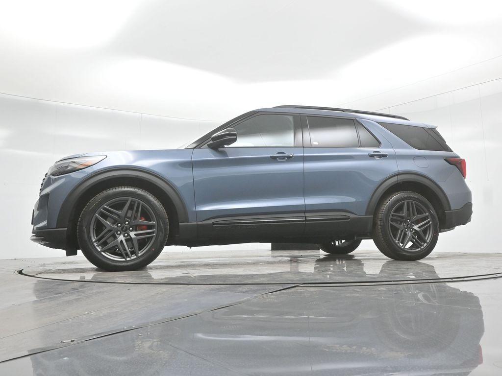 new 2025 Ford Explorer car, priced at $57,050