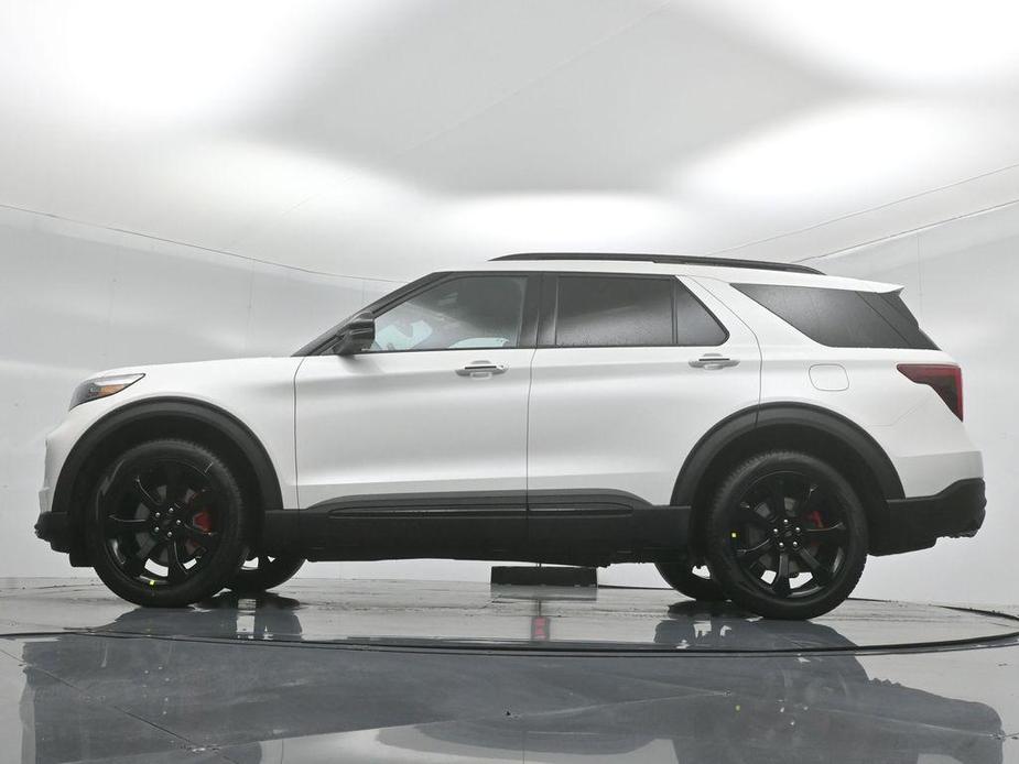 new 2024 Ford Explorer car, priced at $63,165
