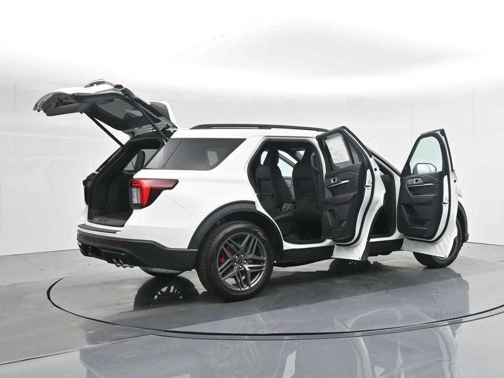 new 2025 Ford Explorer car, priced at $57,605