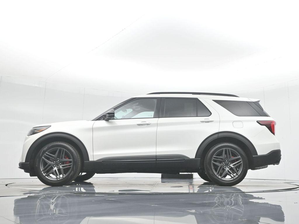 new 2025 Ford Explorer car, priced at $57,605