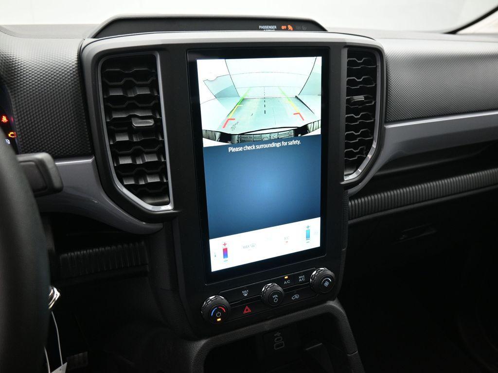 new 2025 Ford Ranger car, priced at $33,820
