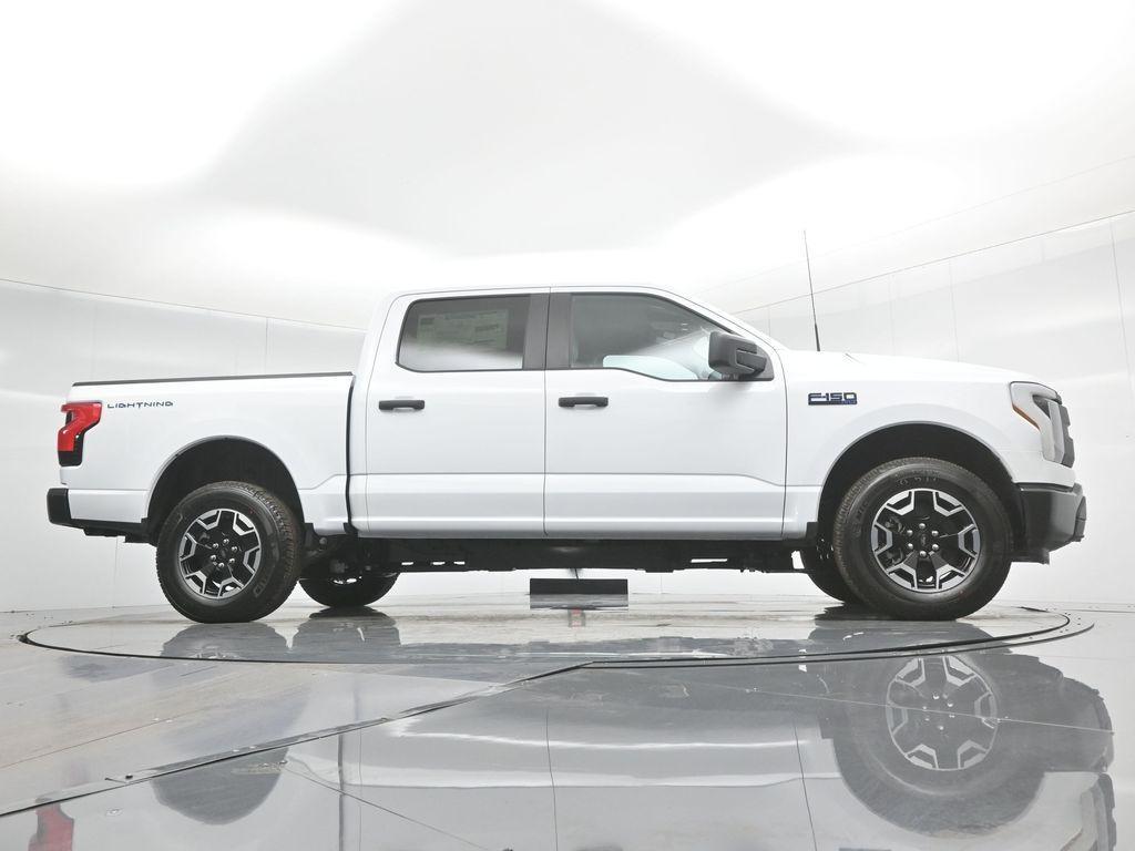 new 2024 Ford F-150 Lightning car, priced at $67,590