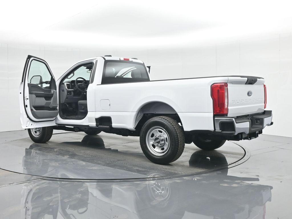 new 2024 Ford F-350 car, priced at $49,300