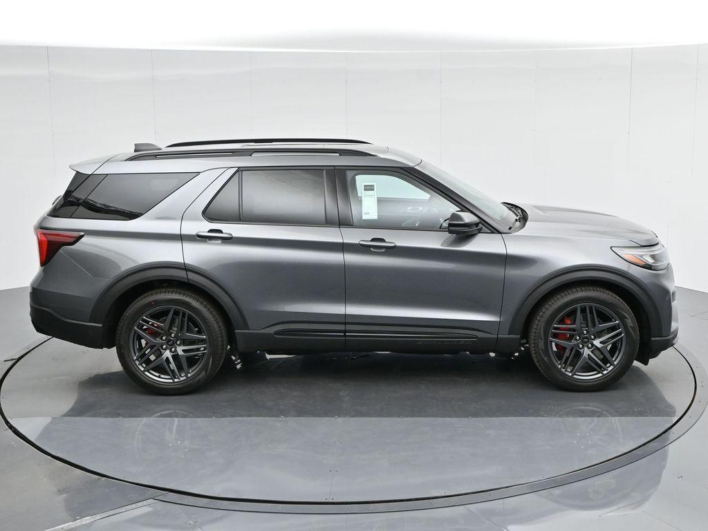 new 2025 Ford Explorer car, priced at $59,790