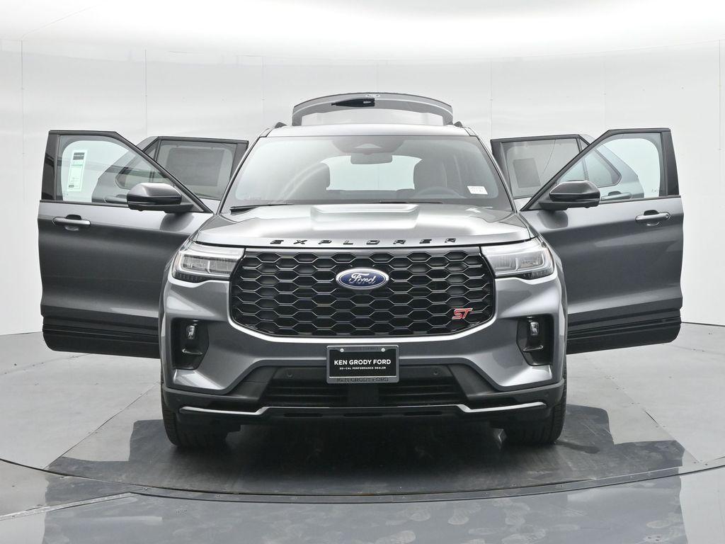 new 2025 Ford Explorer car, priced at $59,790