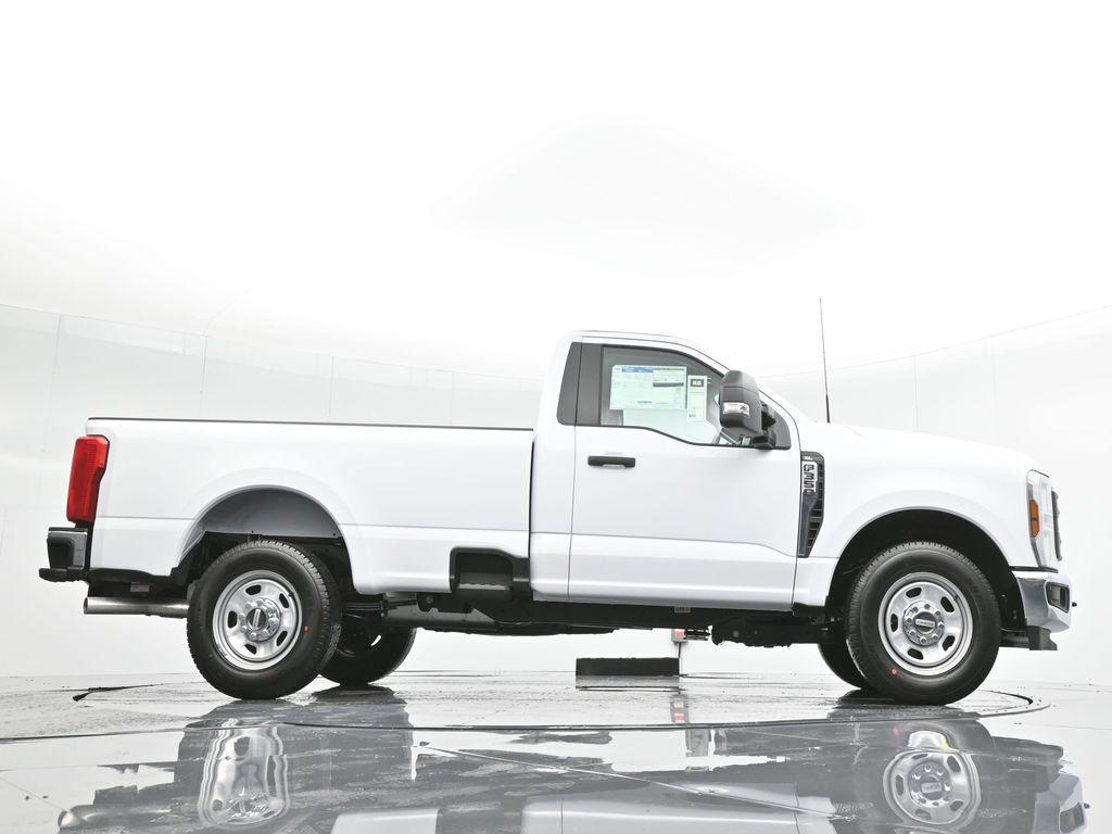 new 2024 Ford F-350 car, priced at $49,200