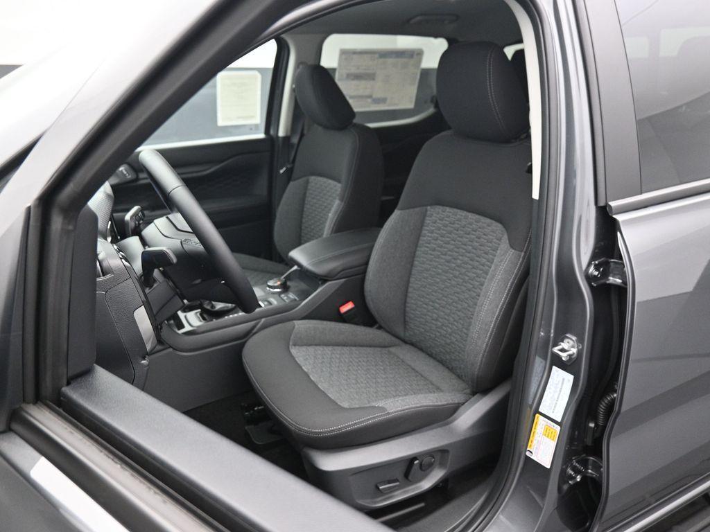 new 2025 Ford Ranger car, priced at $42,300