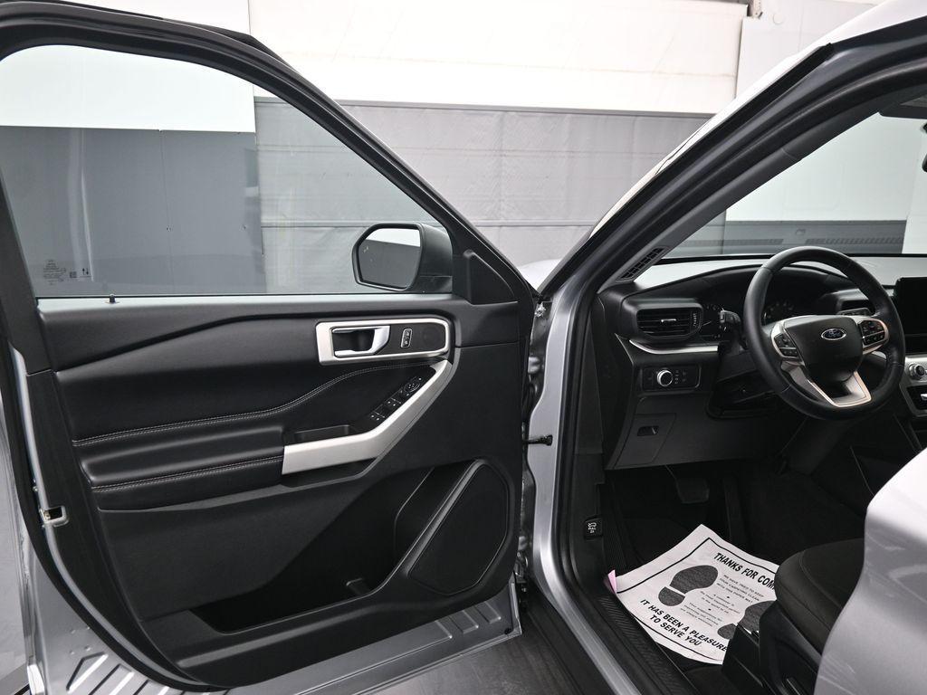 used 2022 Ford Explorer car, priced at $28,500