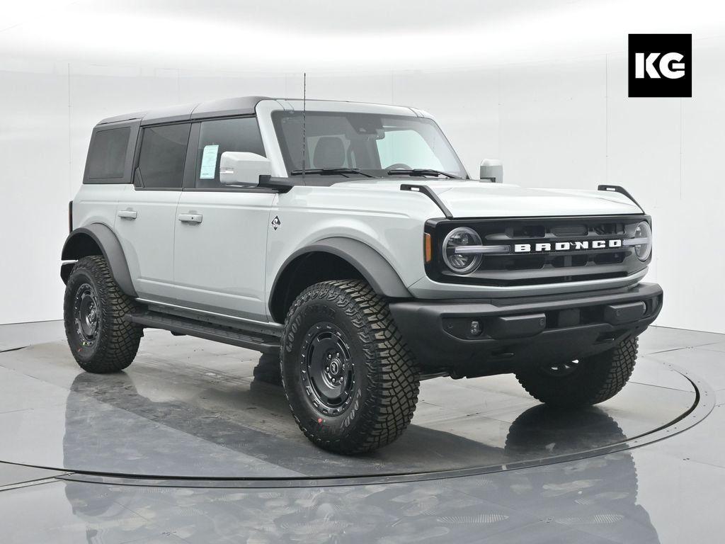 new 2024 Ford Bronco car, priced at $61,220