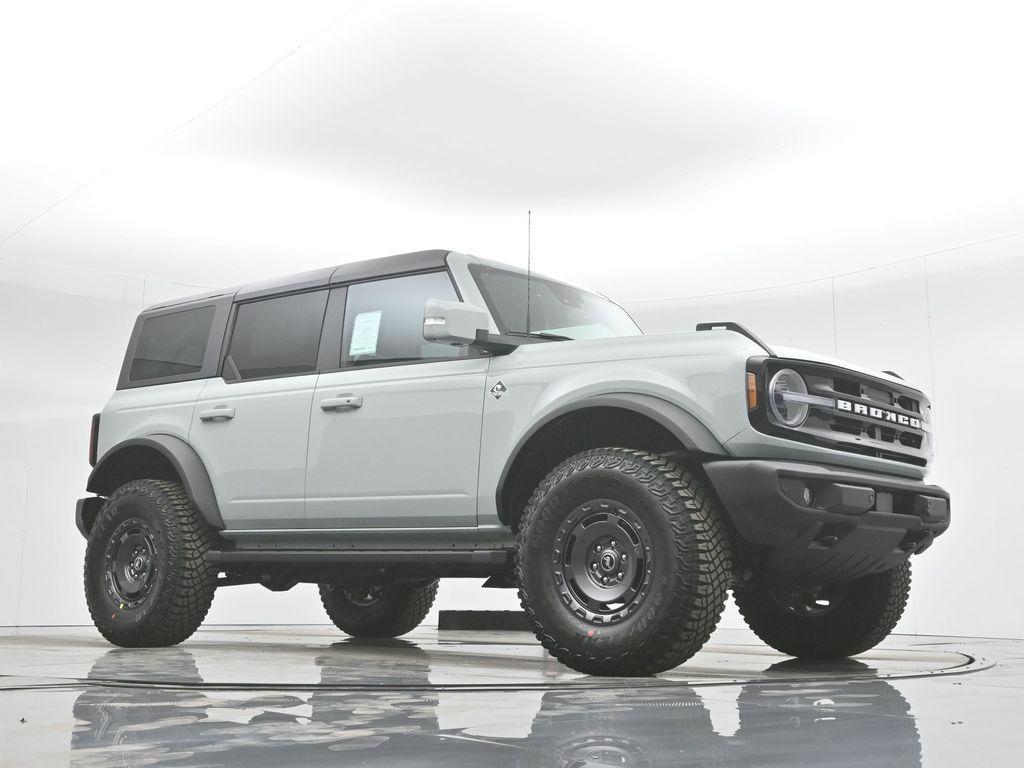 new 2024 Ford Bronco car, priced at $61,220