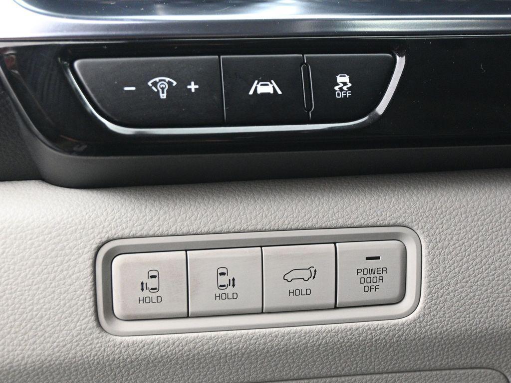 used 2023 Kia Carnival car, priced at $34,500