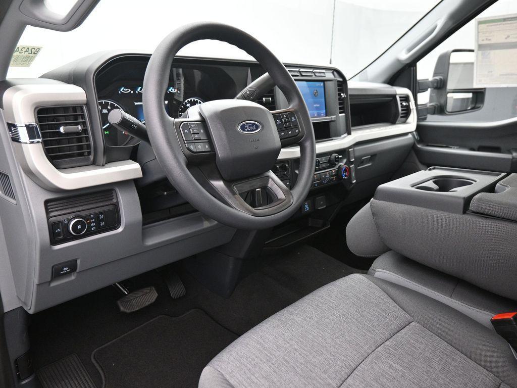 new 2024 Ford F-250 car, priced at $60,205