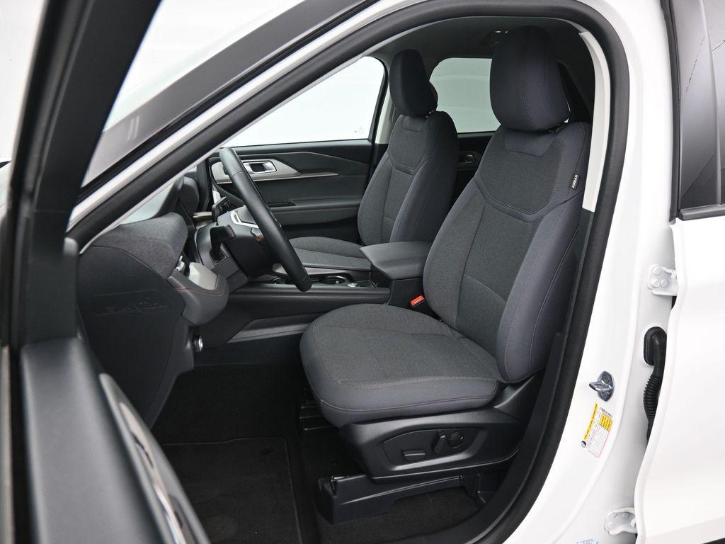 new 2025 Ford Explorer car, priced at $41,440