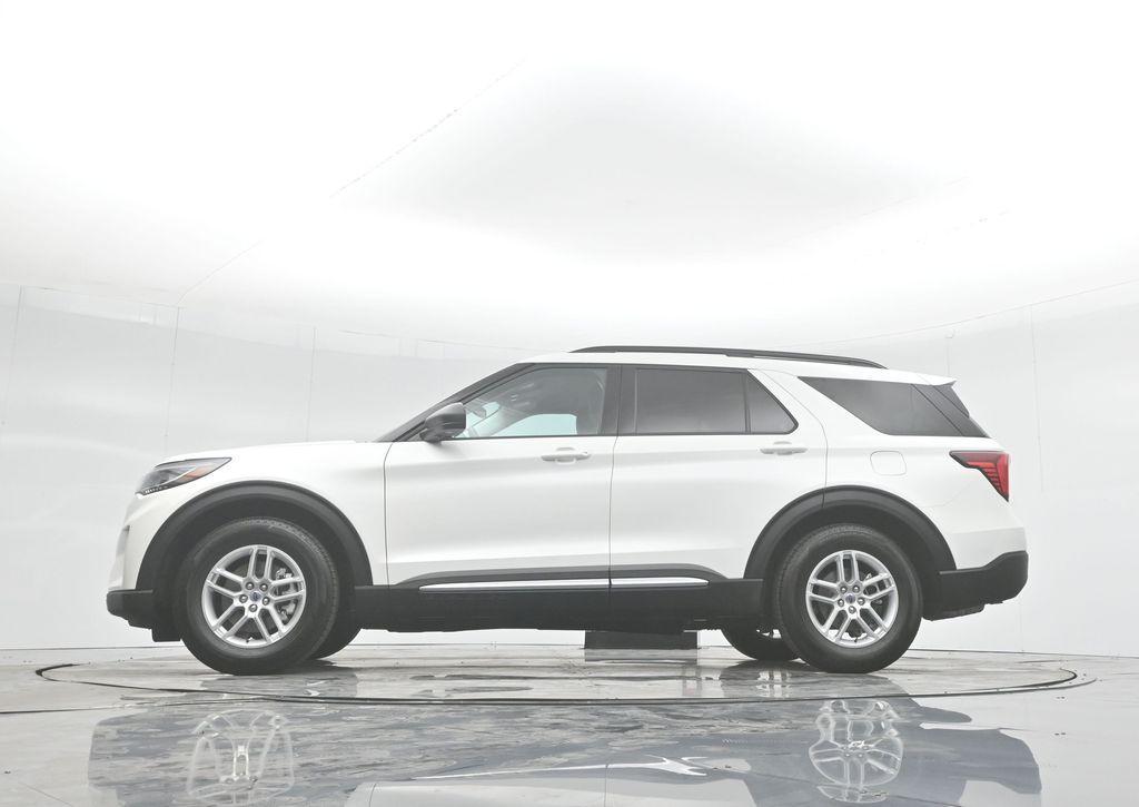 new 2025 Ford Explorer car, priced at $41,440
