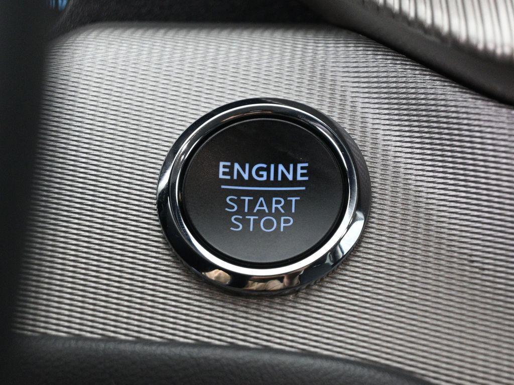 new 2025 Ford Explorer car, priced at $41,440