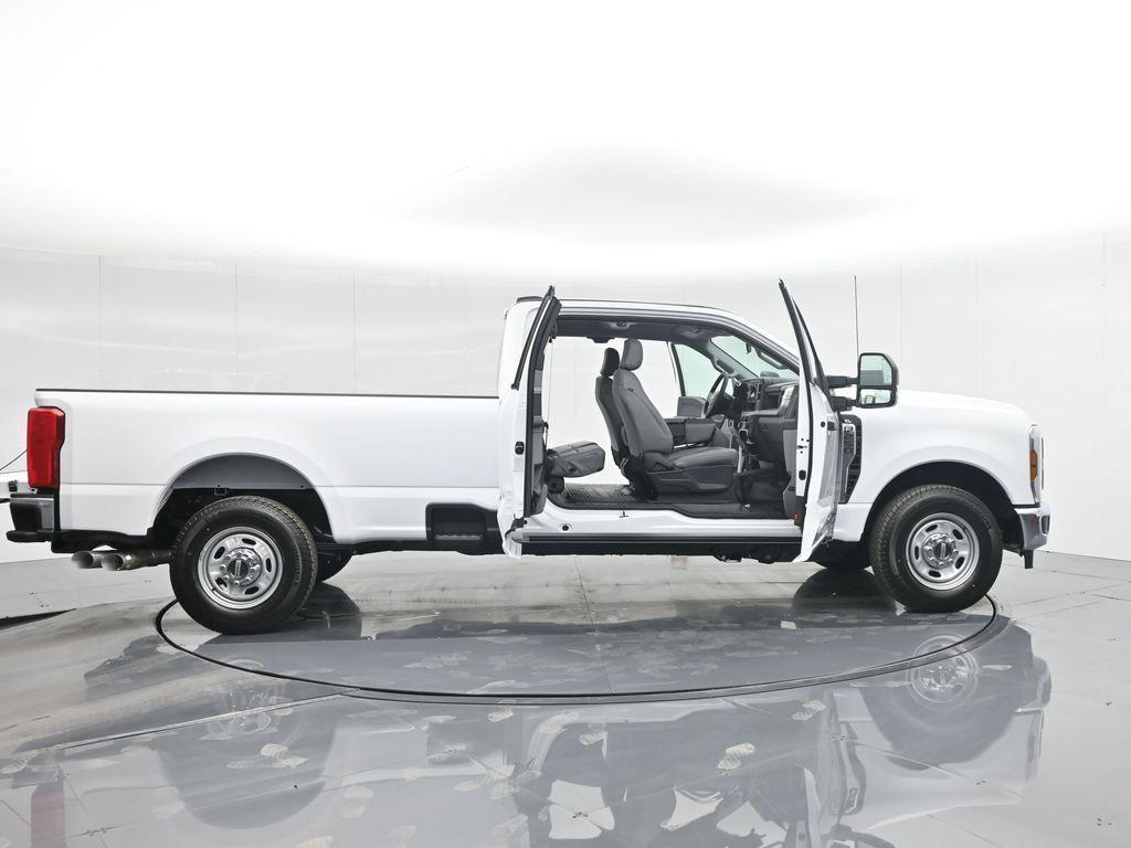 new 2024 Ford F-250 car, priced at $58,515