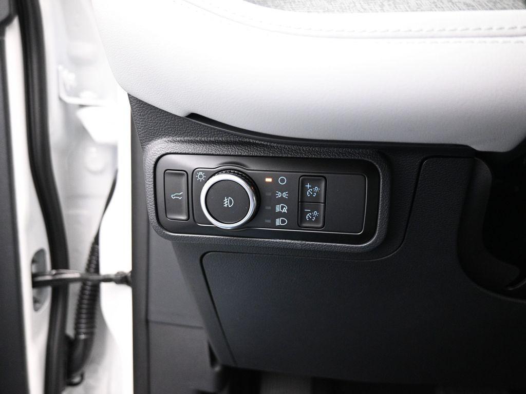 new 2025 Ford Explorer car, priced at $61,095