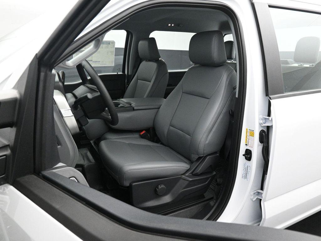 new 2025 Ford F-250 car, priced at $64,235