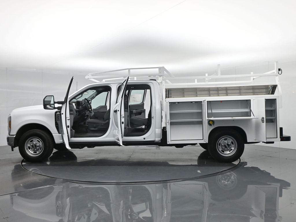 new 2025 Ford F-250 car, priced at $64,235
